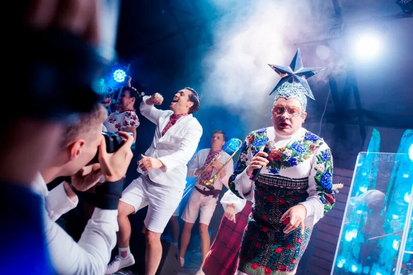 Верка сердючка новый год. Сердючка оаэ. Сердючка оаэ. Верка сердючка 2022. Данилко сердючка.