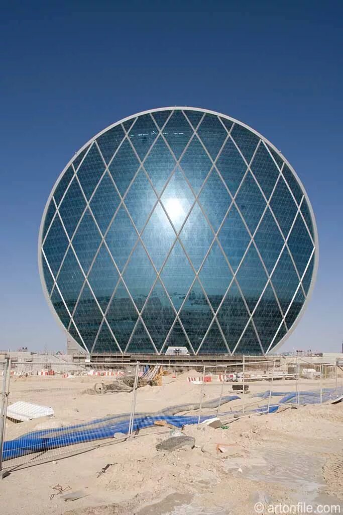 Round build. Aldar hq в Абу-Даби. Абу Даби круглое здание. Aldar застройщик Дубай. Aldar hq (англ. Aldar Headquarters building).