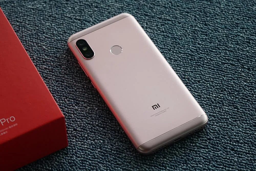 Телефоны xiaomi 4 pro. Xiaomi Redmi 6 Pro. Xiaomi Redmi 6 Pro 32 ГБ. Xiaomi Redmi Note 6 Pro. Xiaomi Redmi 6 Pro 4/64gb.