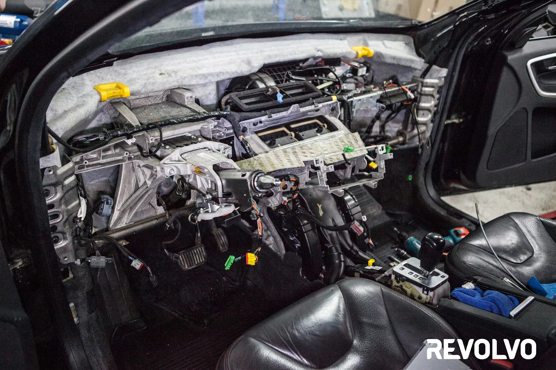Замена мотора печки на Volvo XC60 / XC70 - Revolvo на DRIVE2