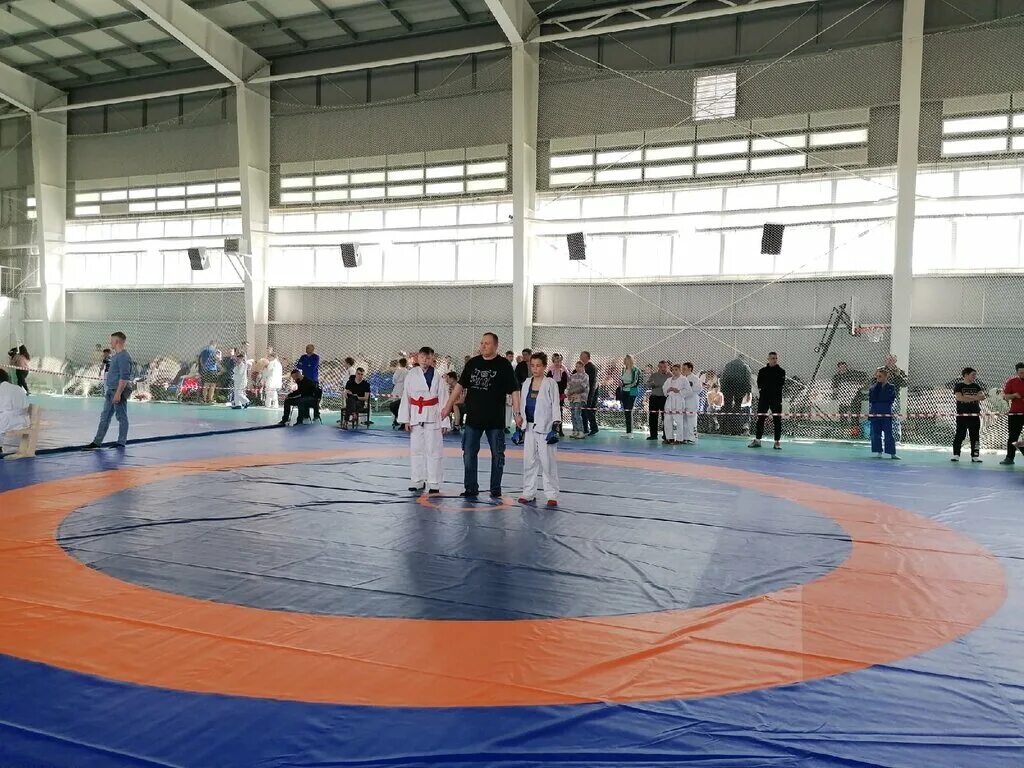 Вымпел спортивного клуба. Школьный спортивный клуб эверест. Эмблема чопа эверест. Вымпел эверест смоленск. Школы самообороны смоленска.
