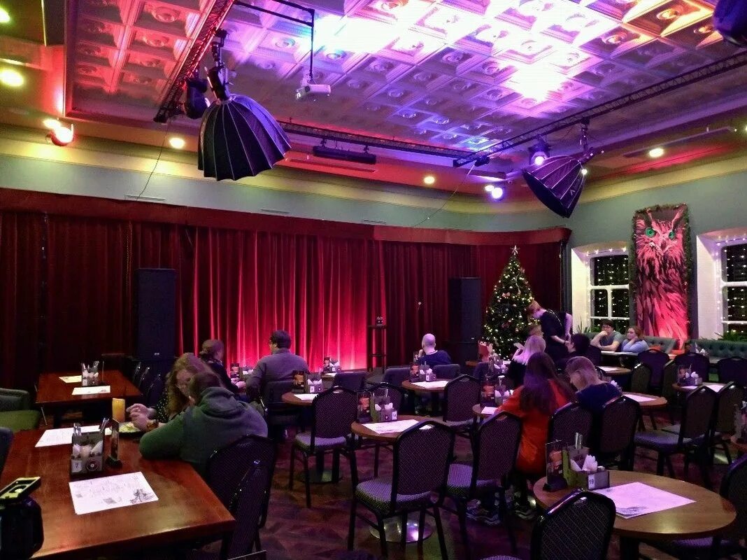 Stand up cafe москва. Стендап петровка 21. Москва большевик лофт стендап. Stand up cafe москва. Stand up кафе покровка 16.