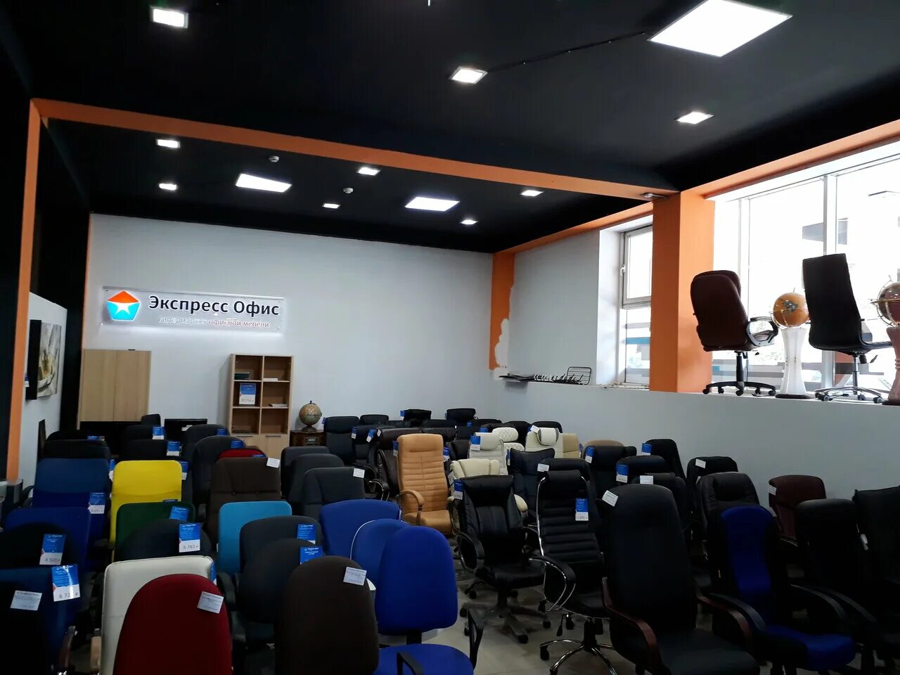 офис менеджер. работа в офисе махачкала. офис с сотрудниками. работа в офисе махачкала. экспресс офис спб.