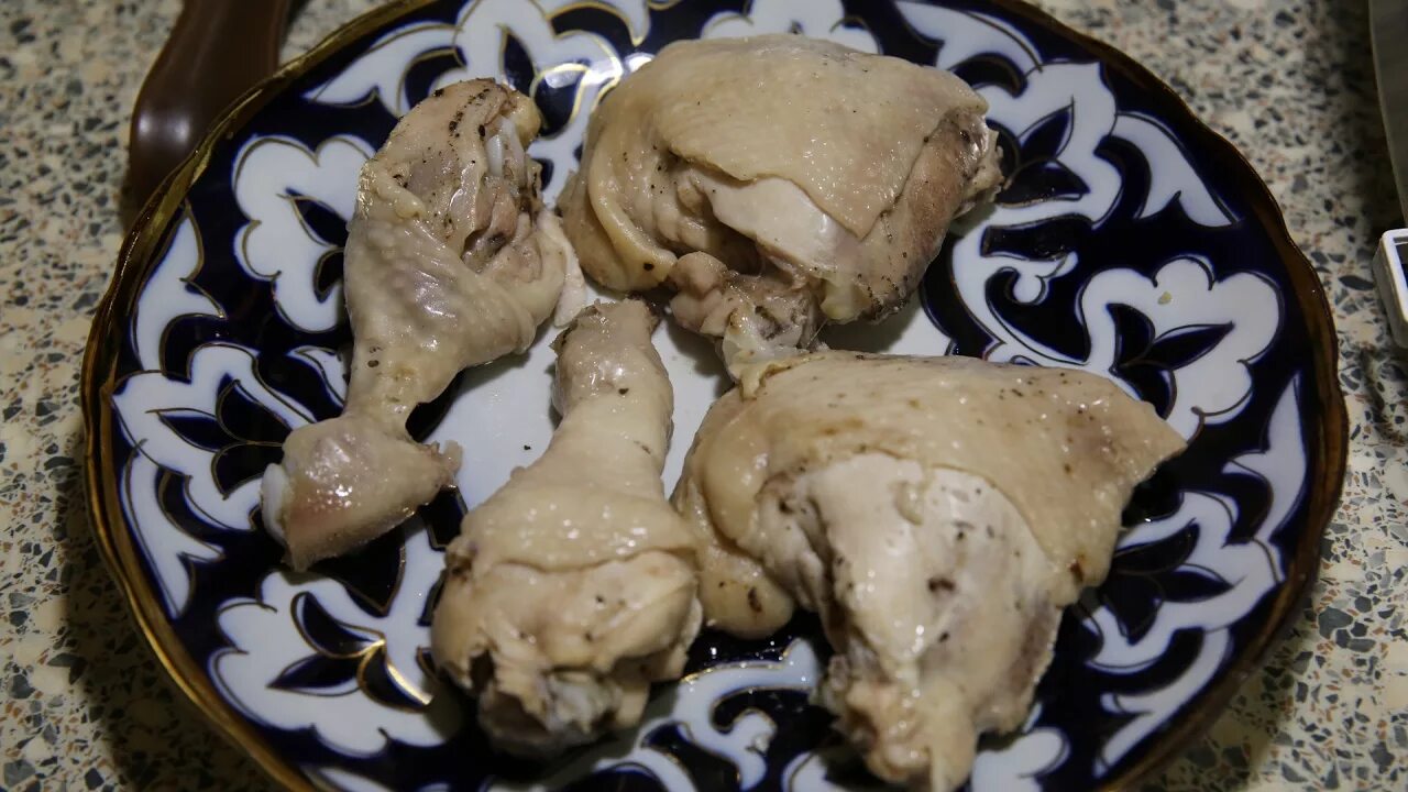 Куриные ножки на пару в мультиварке. Куриная голень на пару. окорочка на пару. куриные ножки на пару.