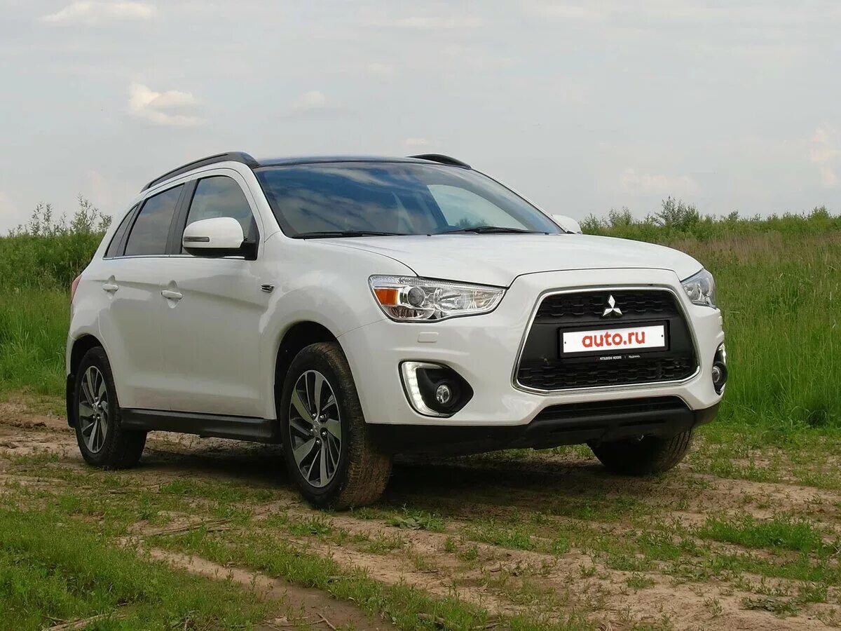 Митсубиси купить в нижнем новгороде. Mitsubishi ASX 2014. Мицубиси ASX 2014. Митсубиси асикс 2014. Митсубиси ASX 2014 белый.