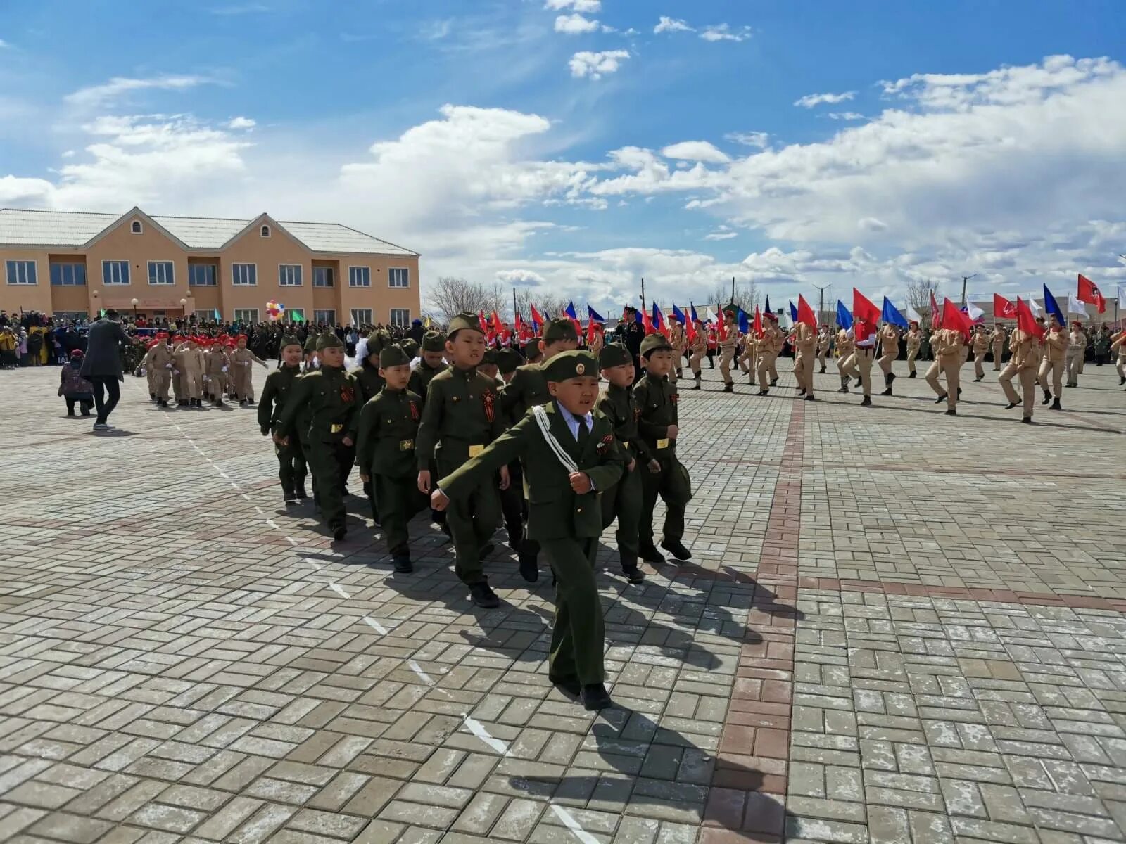 Погода в могойтуе забайкальского края на 10. Село Могойтуй. Могойтуйская школа. Могойтуй Забайкальский край. Поселок Могойтуй Забайкальский край.