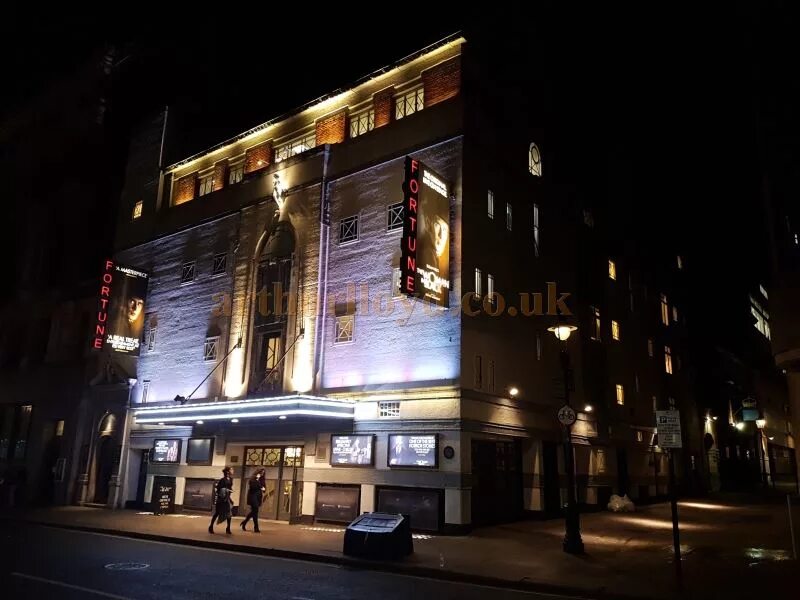 B b theatres