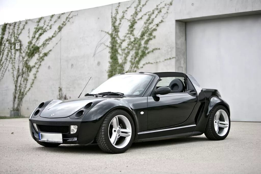 Smart spor. Mercedes Smart Roadster 2003. Машина Smart Roadster. Мерседес смарт родстер купе. Смарт родстер 2019.