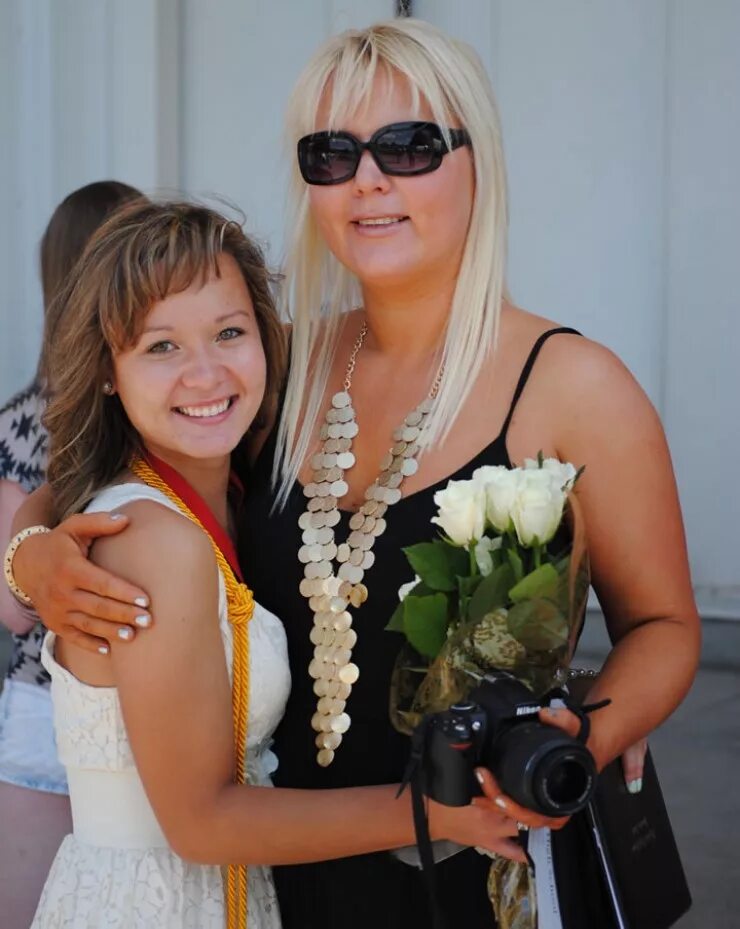 Свадьба в сша. Лина дочка. Принцесса швеции мадлен с детьми. Брак с иностранцем. Шоу выйти замуж за американца.