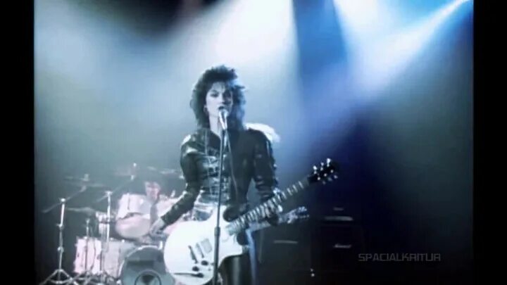 Joan jett i hate myself. Джоан Джетт i hate myself for loving you. Joan Jett i hate. Joan Jett i hate myself for. I hate myself for loving you.