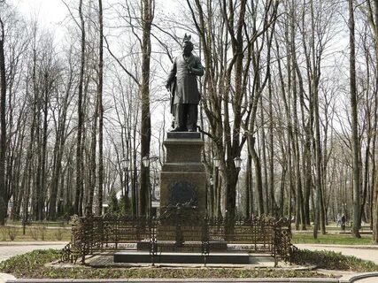 Памятник глинке