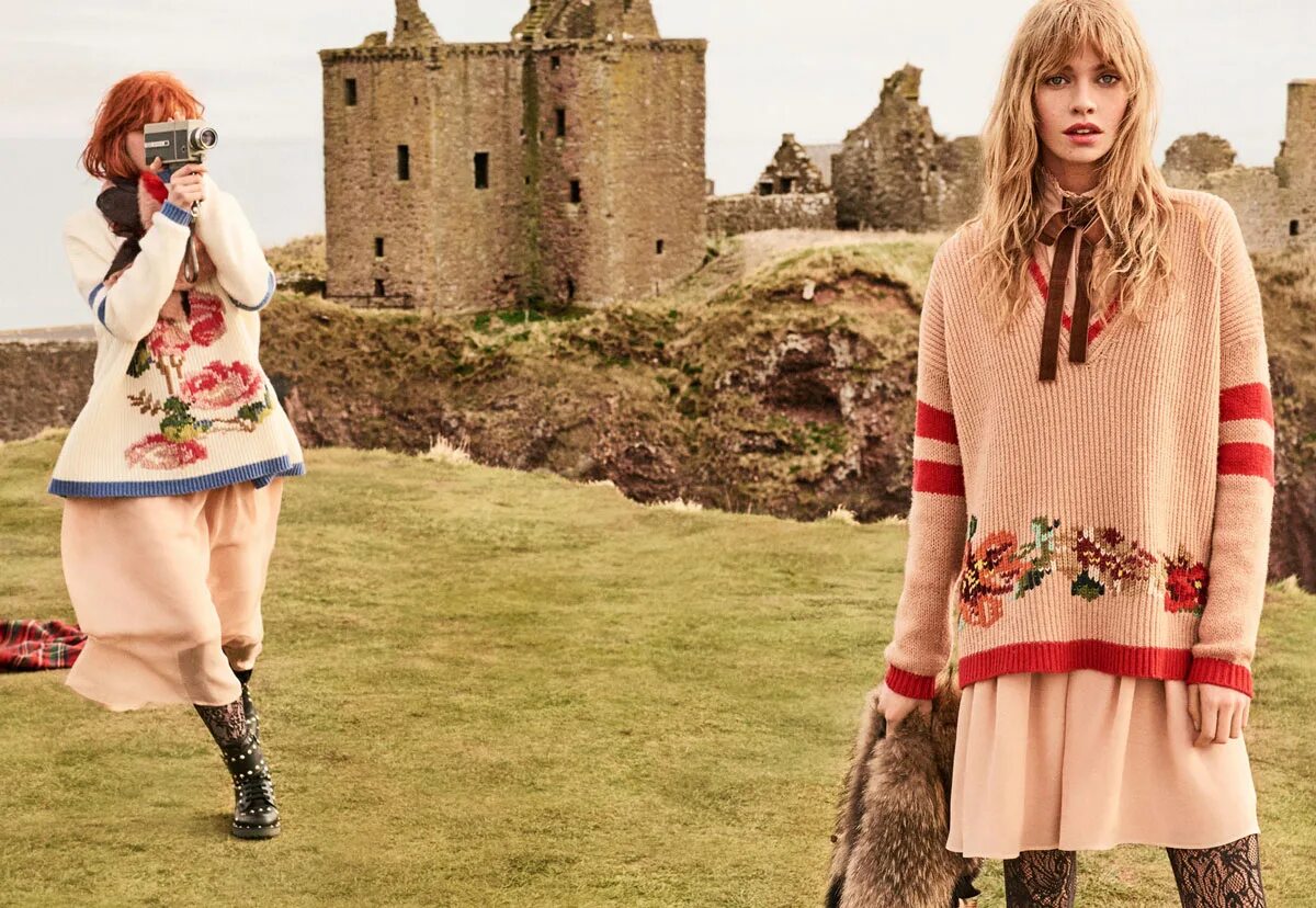 Твин сет костюмы. Twin set 2022. Образы twinset. Twin set simona barbieri новая коллекция. Twin set.