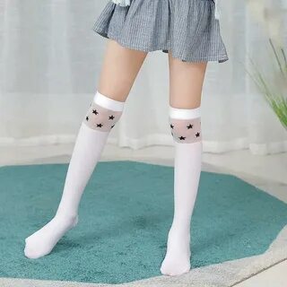 Красивые белые гольфы