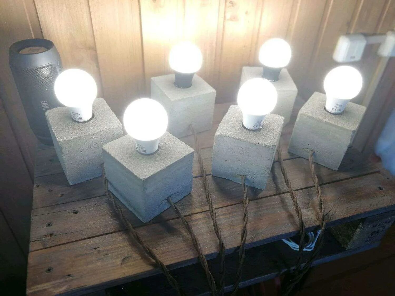 Лампа из бетона. Настольная лампа из бетона. Светильник из цемента. Торшер из бетона. Светильник из бетона