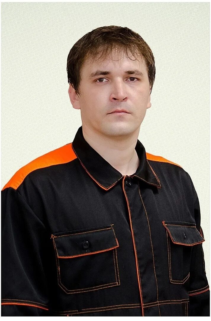 Сантехник саров. Слесарь-сантехник. Слесарь-сантехник. Сантехники. Сантехник 62.