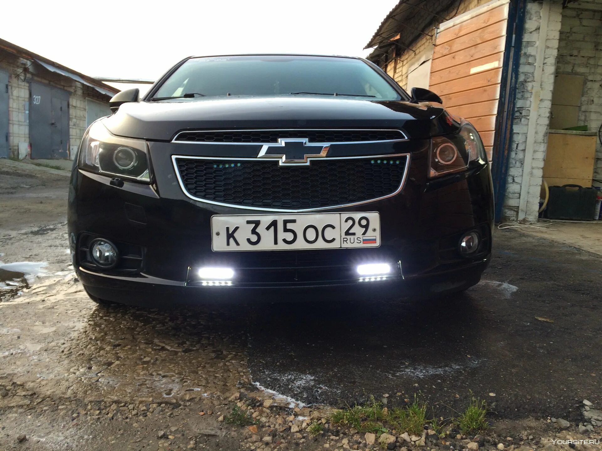 Дневные огни шевроле круз. Дневные ходовые огни шевроле круз. Chevrolet cruze 2013 дневные ходовые огни. Ходовые огни на шевроле круз. Дневные огни шевроле круз.