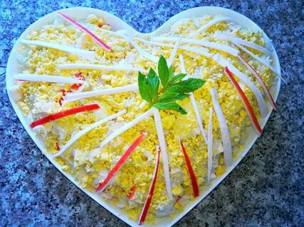 Салат с крабов палочками с ананасами