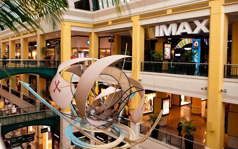 Большой тц в коломбо. Коломбо рынок. Тц одежды для детей в центре лиссабона. Шоппинг в коломбо. Коломбо тц в лиссабоне.