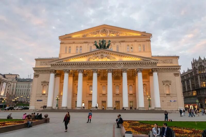 Www bolshoi. Государственный Академический большой театр России. Большой театр Москва 2022. Большой театр в Москве государственный Академический (ГАБТ). Петровский театр Бове.