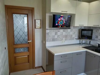 Кухня с телевизором