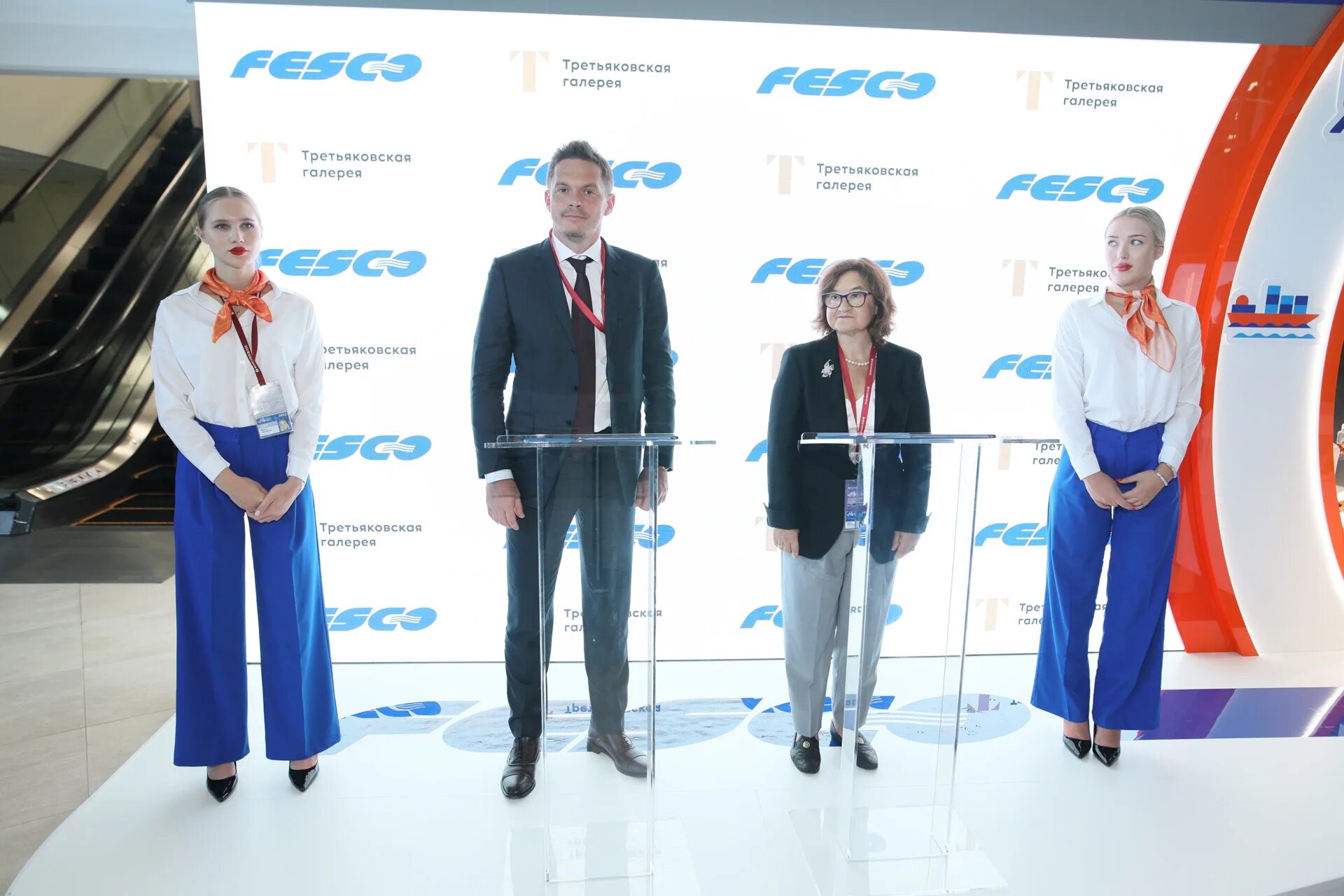 Открытие поддерживает. Компания Феско Владивосток. Совет директоров Феско.