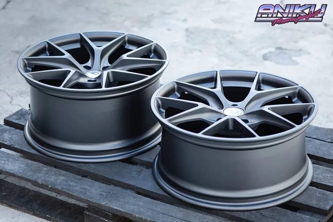 Arivo ice claw arw7. Hre Style p101 r17. Hre p101 графит. Диски hre r18 графит. Hre графит r17.