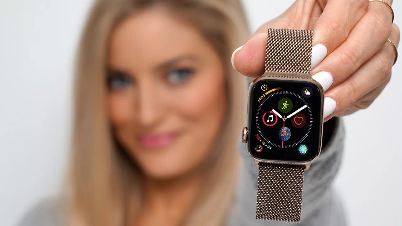 Смарт часы watch series. Apple watch Series 4 45mm. Apple watch 2022. Эппл вотч 4 Голд. Apple watch Series 4 золотые.