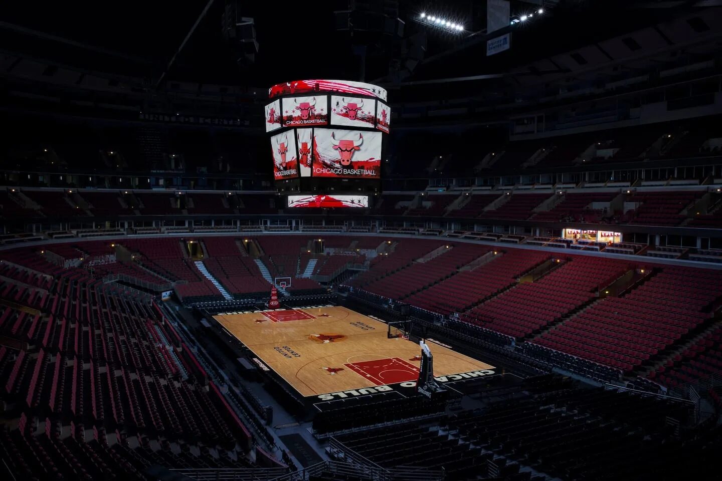 Чикаго буллз юнайтед центр. United center чикаго. Arena bulls. Стадион чикаго буллз. Чикаго буллз юнайтед центр.