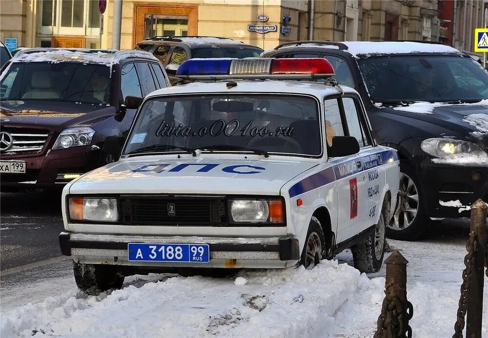 2105 москва. Ваз-2105 жигули полиция. лада 2105 дпс. лада 2105 полиция. ваз 2105 ппс жигули.