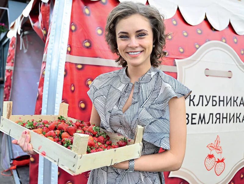 Гср работа. Щербинка работа для женщин свежие. Подработка в спб. Щербинка работа для женщин свежие. Уличная торговля в москве клубники.