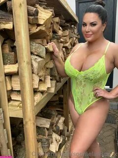Sophie Lawson Pervmom Nude OnlyFans Photos 7 Gallery.