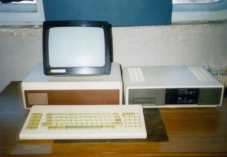 Пэвм расшифровка. Персональный компьютер. Пэвм персональная электронно вычислительная машина. Персональная электронно-вычислительная машина. Пэвм персональная электронно вычислительная машина.