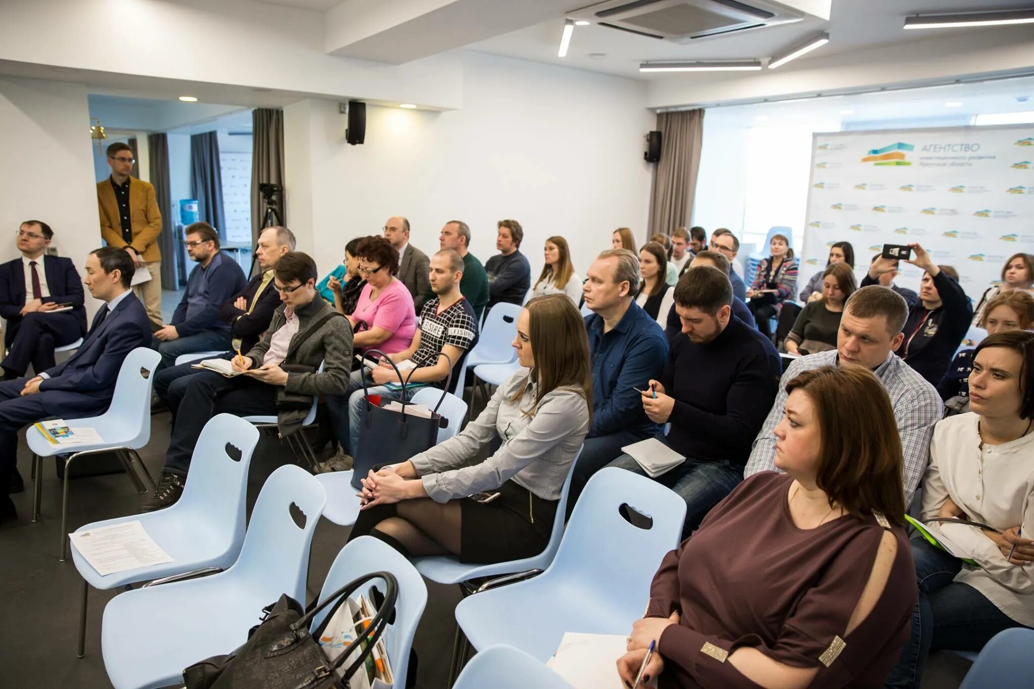 Временный подработка. Газпром спг. Нн. В иркутски ест работа. Иркутская нефтяная компания иркутск.