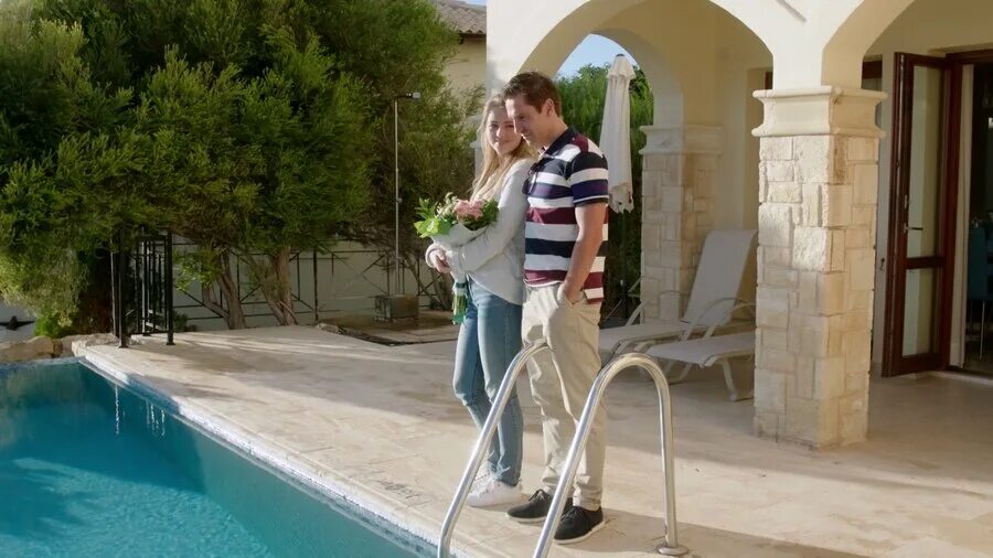 Анна михайловская 2019 капитанша. Фильм одесса 2019 капитанша. Капитанша содержание всех серий. Капитанша краткое содержание. Анна михайловская в сериале капитанша.