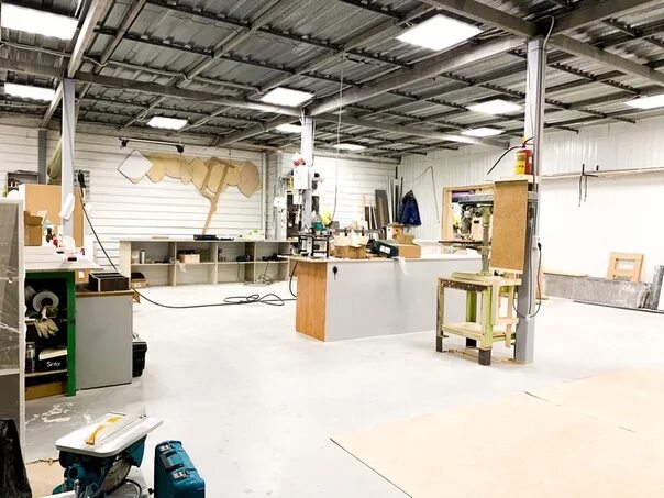 Работа мебель пермь. Наша фабрика пермь. Пермь мебельный на магистральной. В мебельный цех требуется рабочий. Работа мебель пермь.