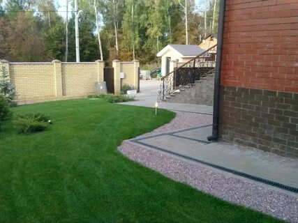 Участок ниже уровня дороги