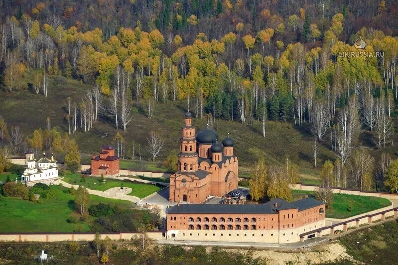 Успенский свято георгиевский. Успенский Свято-Георгиевский мужской монастырь. Успенский Свято-Георгиевский монастырь святые кустики. Успенский Свято-Георгиевский мужской монастырь Башкирия. Святые кустики монастырь Башкирия.