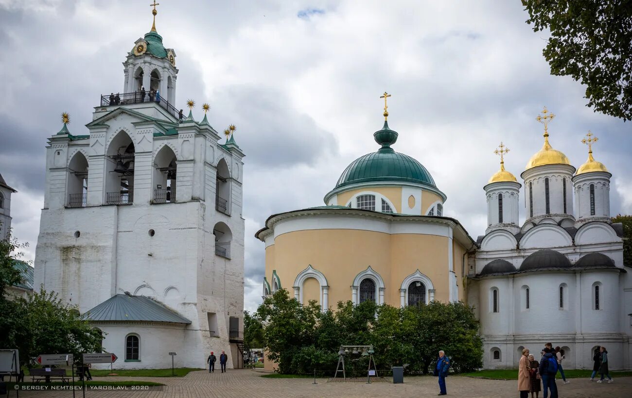 Богоявленская площадь 25 ярославль. Ярославский музей-заповедник, Ярославль, Богоявленская площадь, 25. Церковь ярославских чудотворцев Ярославль. Богоявленская Церковь Ярославль. Богоявленская площадь Ярославль.