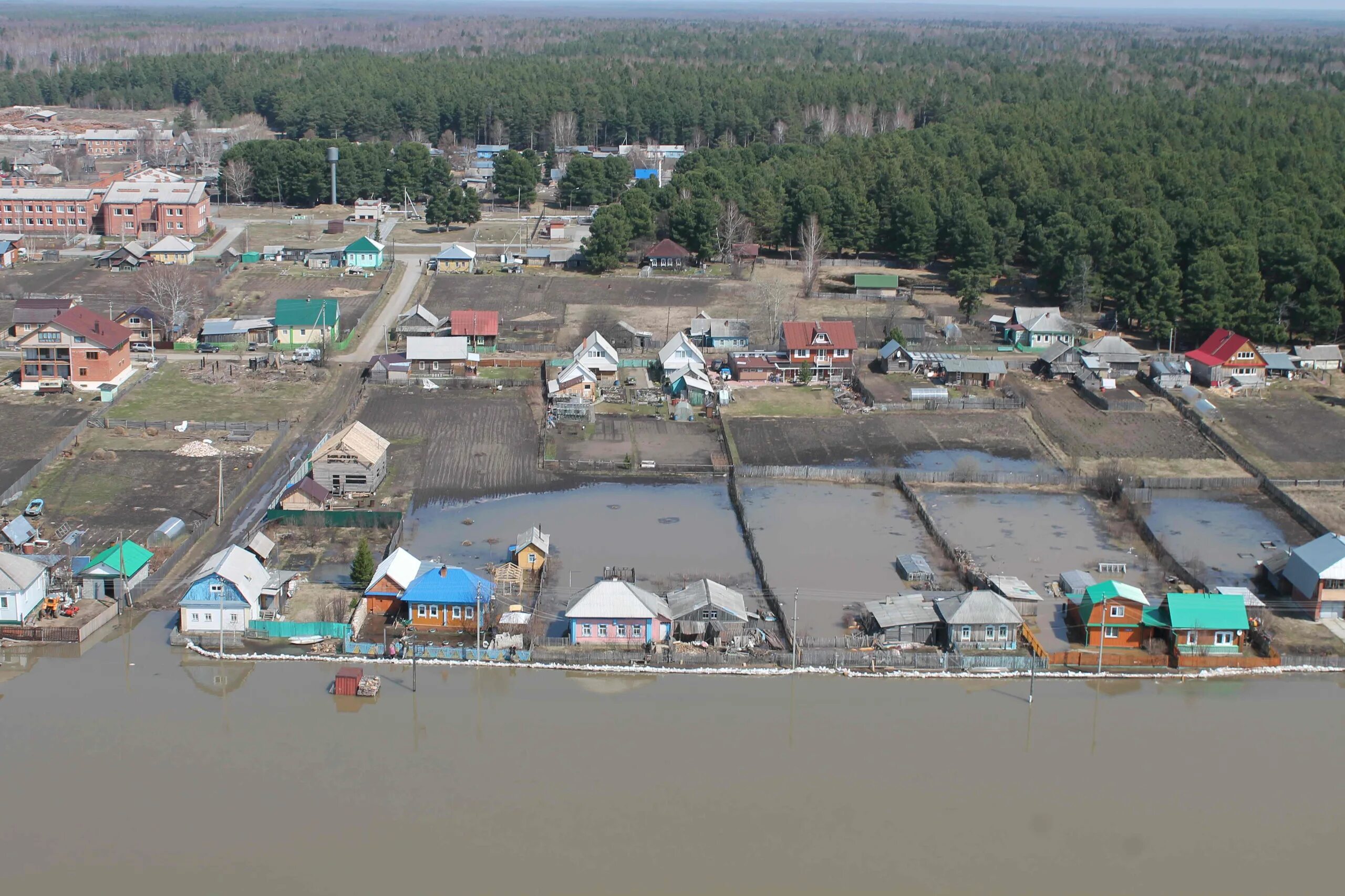 Уровень воды в оби. Село Подволошино Катангский район. Паводок Томск. Паводок Томской области. Преображенка Иркутская область Катангский район.