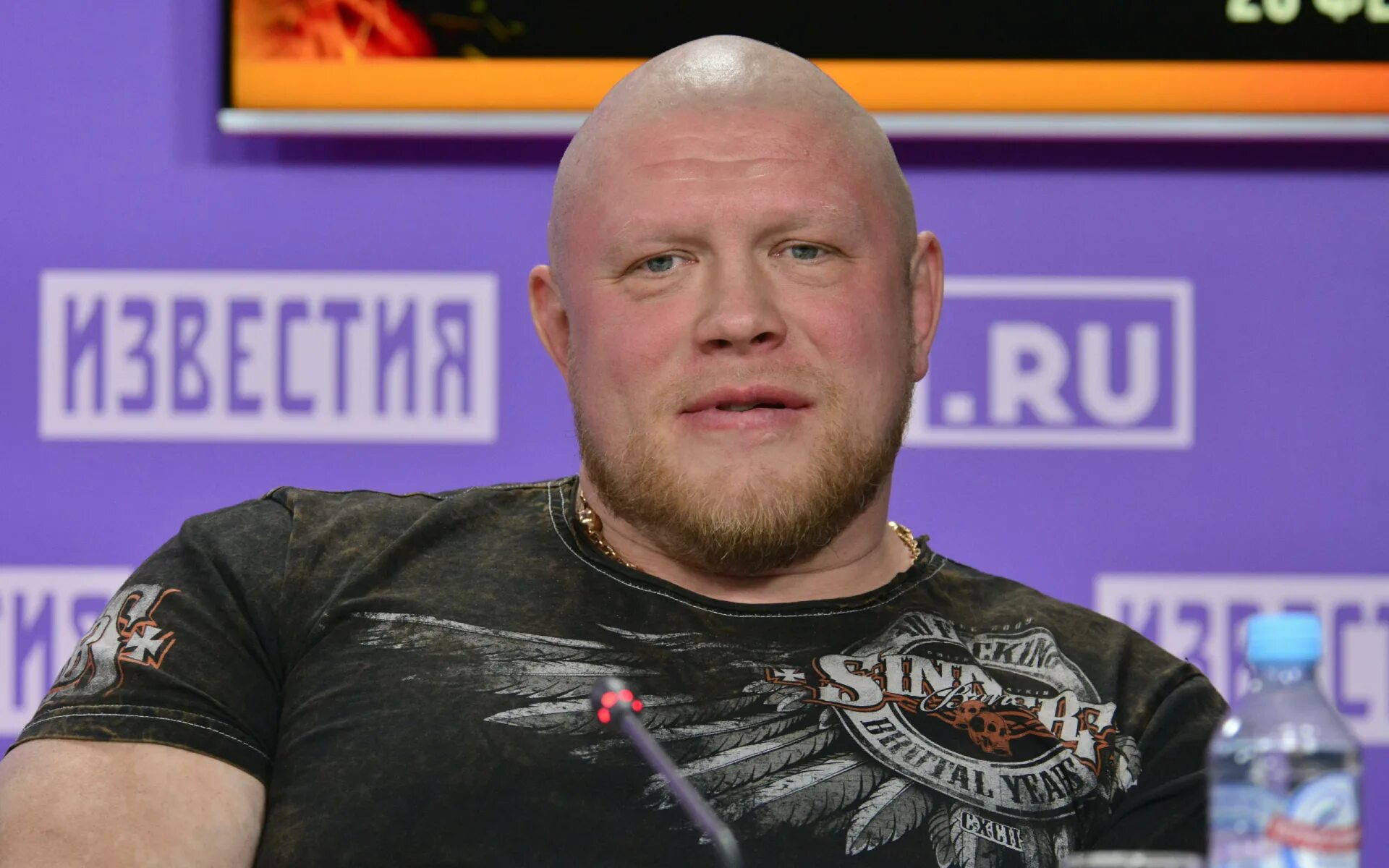 Ред новоселова. Ред новоселова. Безумный макс боец мма. Ред новоселова. Новосёлов боец мма.