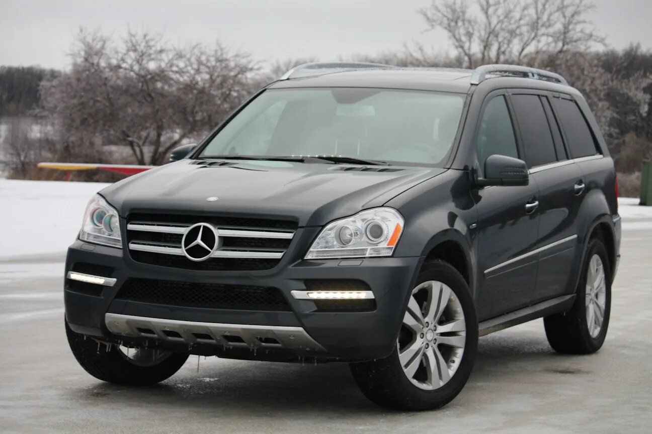 Купить мерседес gl 350. Мерседес блютек gl 350. Mercedes Benz gl 350. Gl 350 BLUETEC. Mercedes gl 350 BLUETEC.