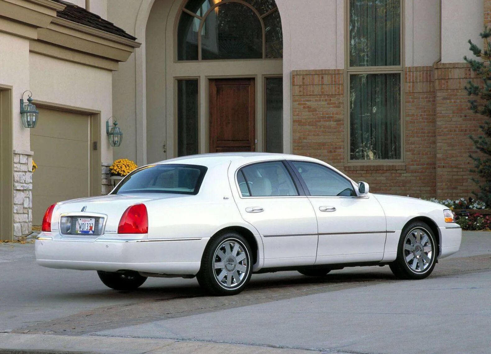 Lincoln Town car 2003. 2003 Lincoln Town car Cartier. 2003—2011 Lincoln Town car. Lincoln Town car 1998.