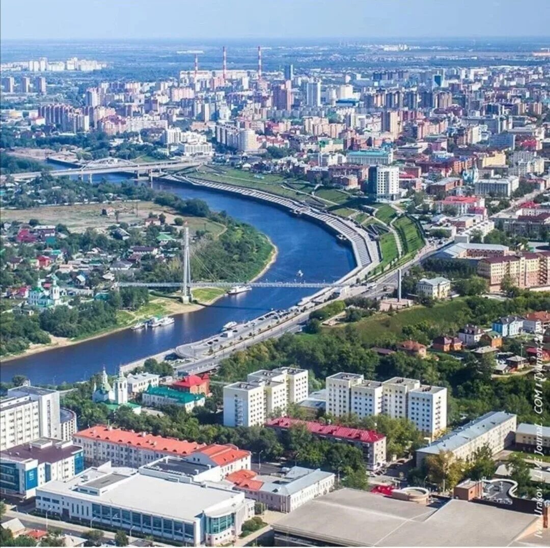 Тюмень большой город. Г тю. Путеводитель по тюмени. Центральная площадь тюмень. Тюмень столица сибири.