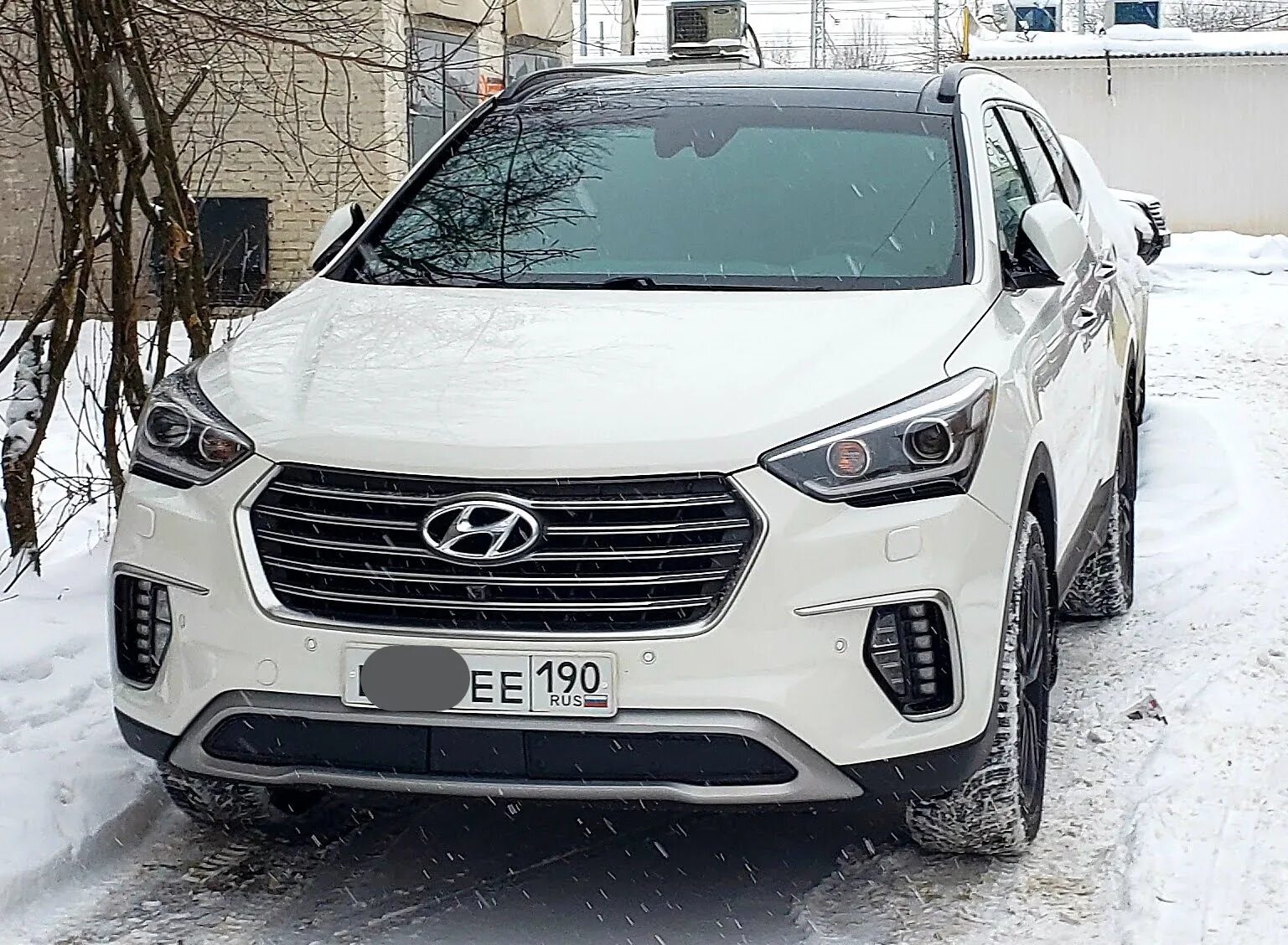 Купить гранд санта. Hyundai Grand Santa Fe 2017. Гранд Санта Фе Рестайлинг. Санта Фе 3 Рестайлинг. Санта Фе 2015 Рестайлинг.