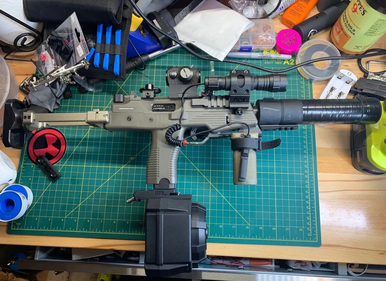 Планка пикатини на ак 12. Страйкбол обвес. Airsoft оружие. Тюнингованный привод страйкбол. Тюнинг страйкбольного оружия.