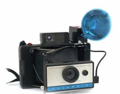 Камера 210