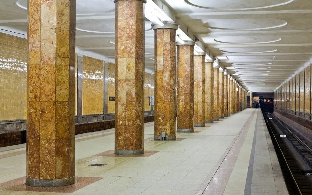 Облицовка метро. Станция метро красносельская. станция красносельская москва. московский метрополитен станция красносельская. станция красносельская сокольнической линии.
