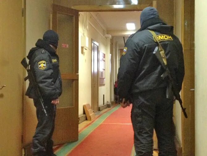 Пришли обыском. Обыски в администрации. обыски в правительстве края. пришли с обыском. великий новгород обыски.