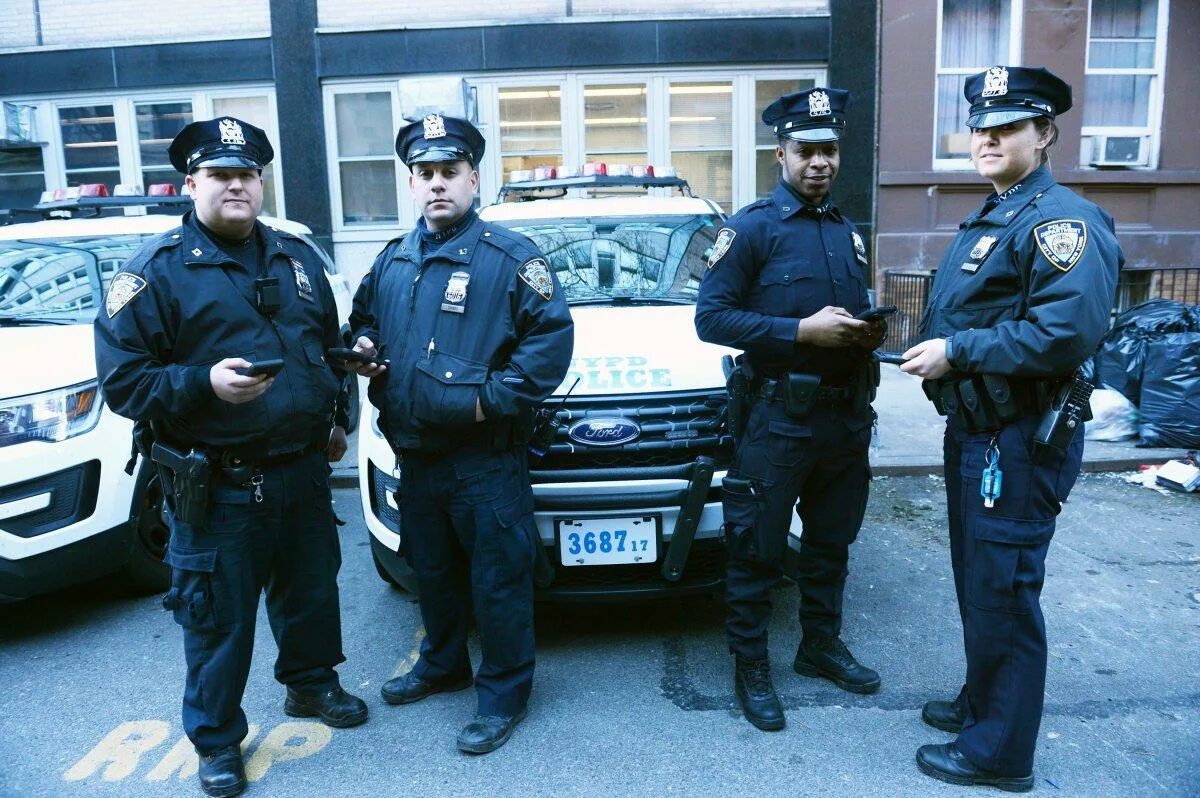 Полиция общество. Полиция манхэдан nypd. полиция нью-йорка. полиция сша нью-йорк. начальник департамента полиции нью йорка.