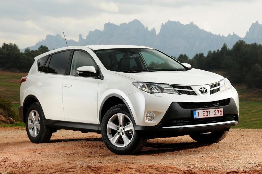 Rav4 4 поколение. Тойота рав 4 2003. Обзор тойота рав 4 поколение. Toyota rav4 2000. Toyota rav4 2022.